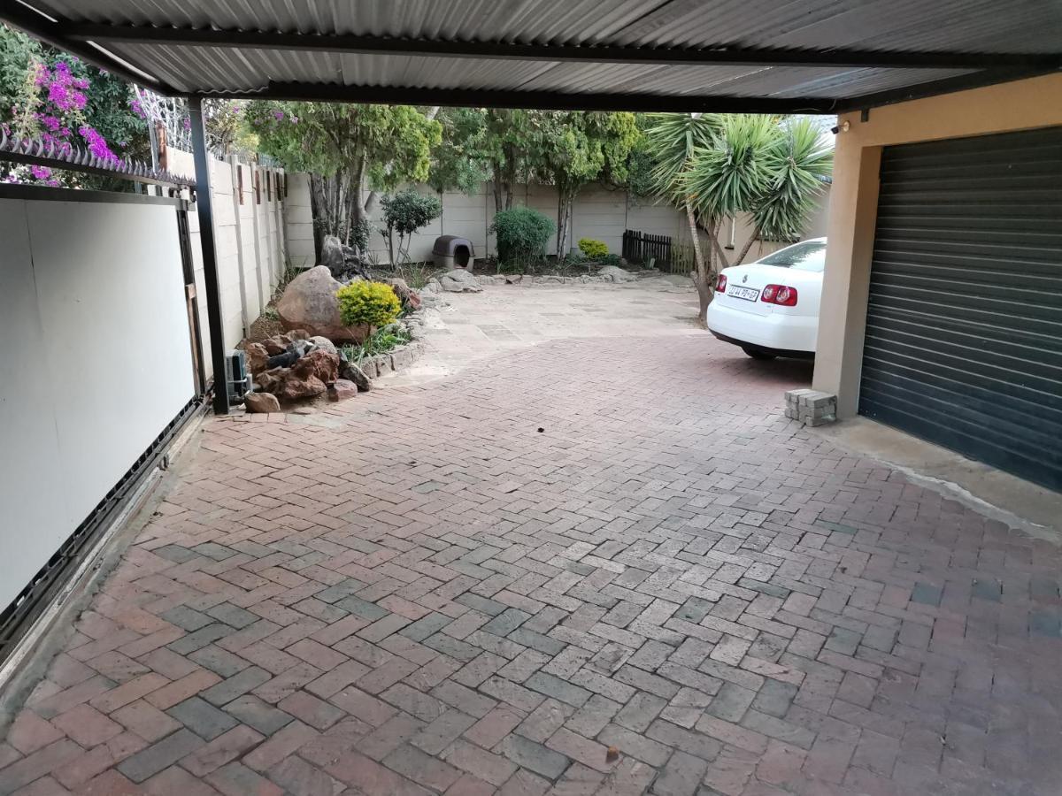 Rooikrans Guest House 约翰内斯堡 外观 照片