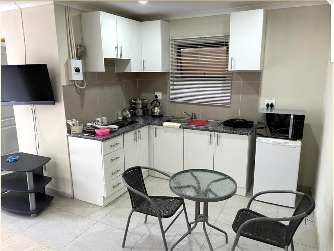 Rooikrans Guest House 约翰内斯堡 外观 照片